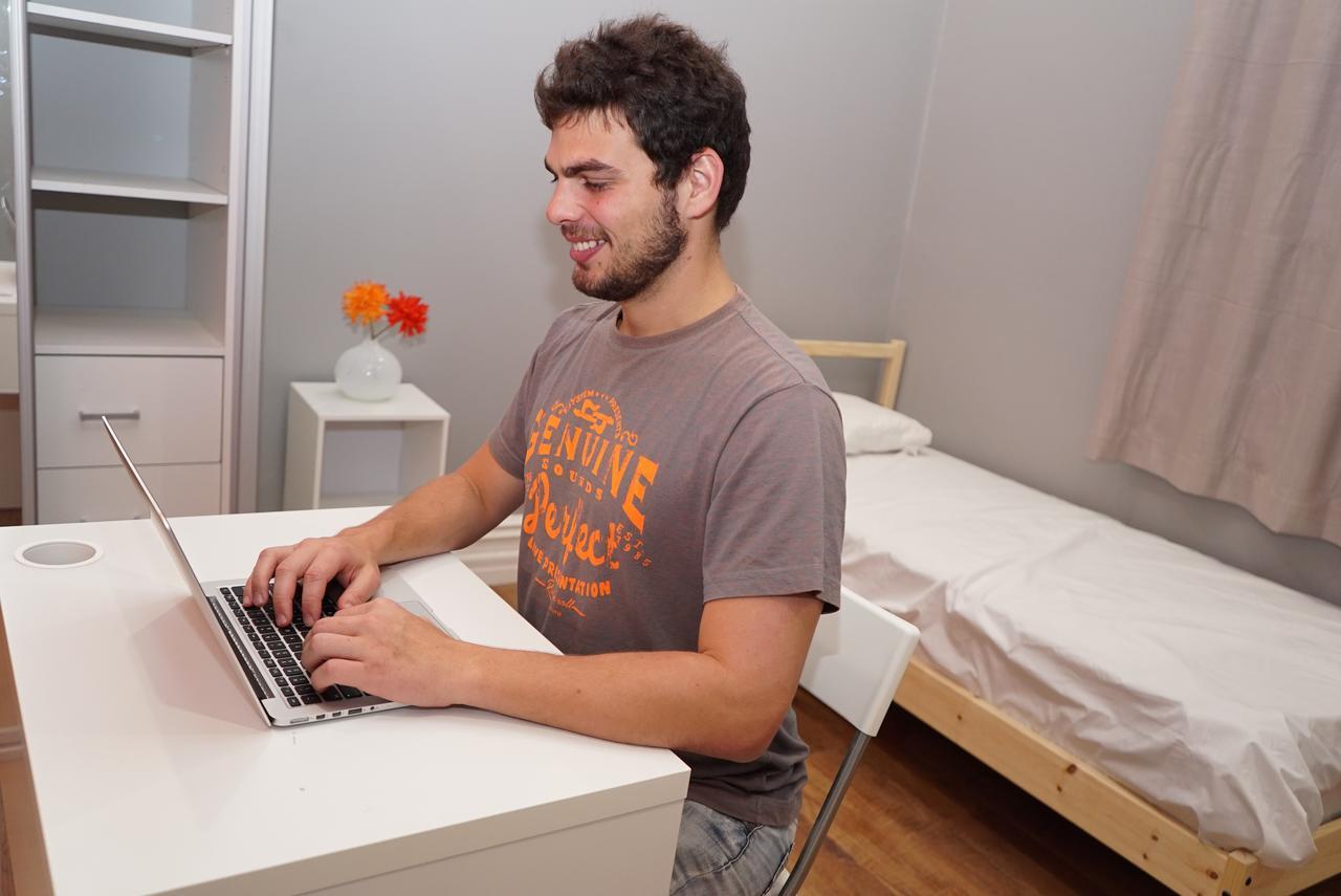 Cozzystay Accommodation Перт Экстерьер фото